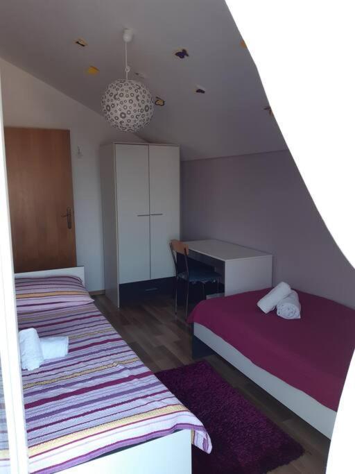 Apartment Luna 4 Person Брибир Екстериор снимка